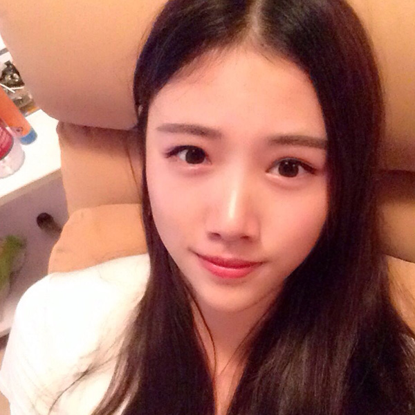 美女微信套图/真实网恋生活照素材129张照片（可爱青春自拍照时尚女神朋友圈靓丽女生）KK5