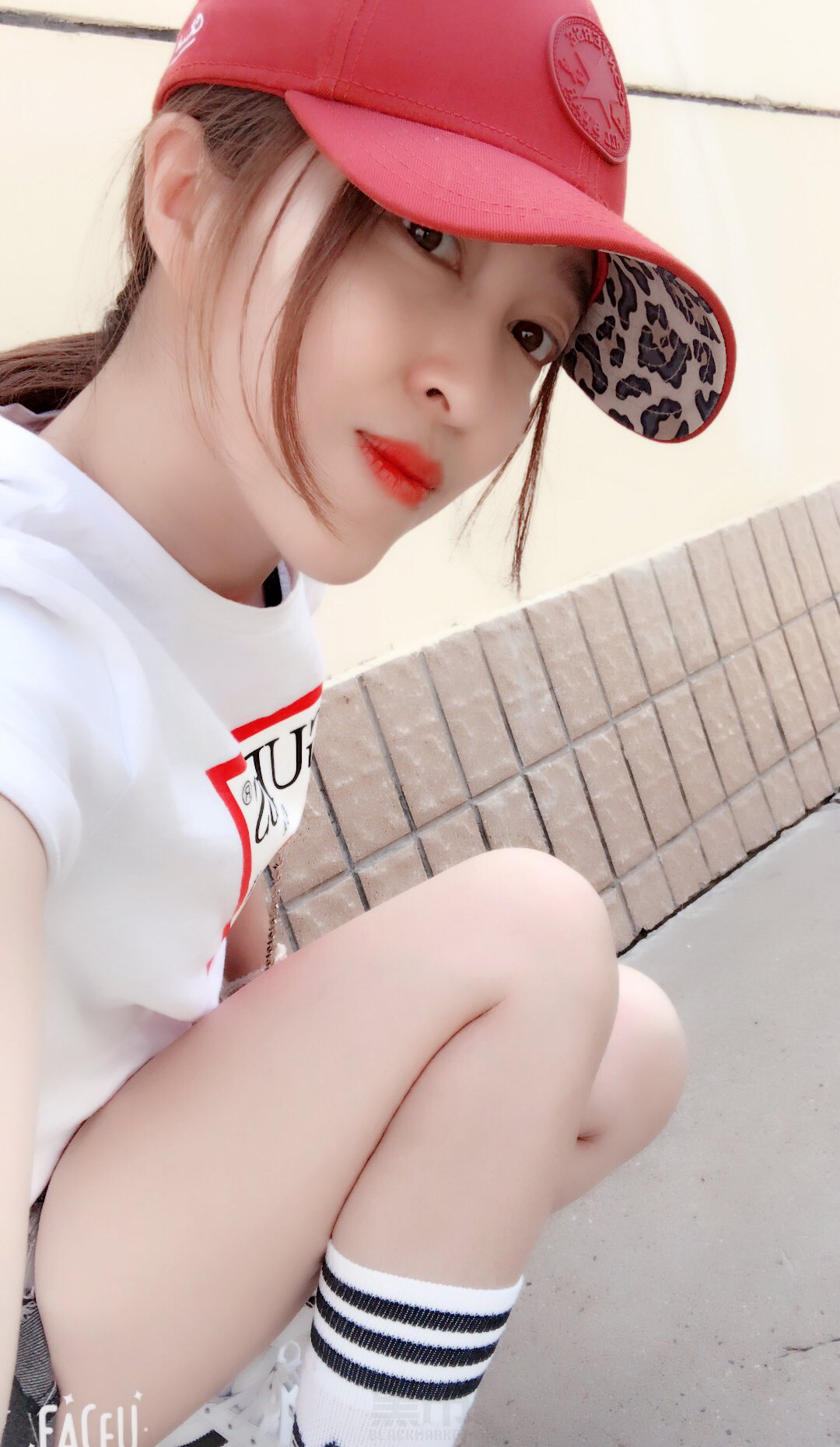 W23_女套图221照片+0视频（青春网红脸时尚）-4