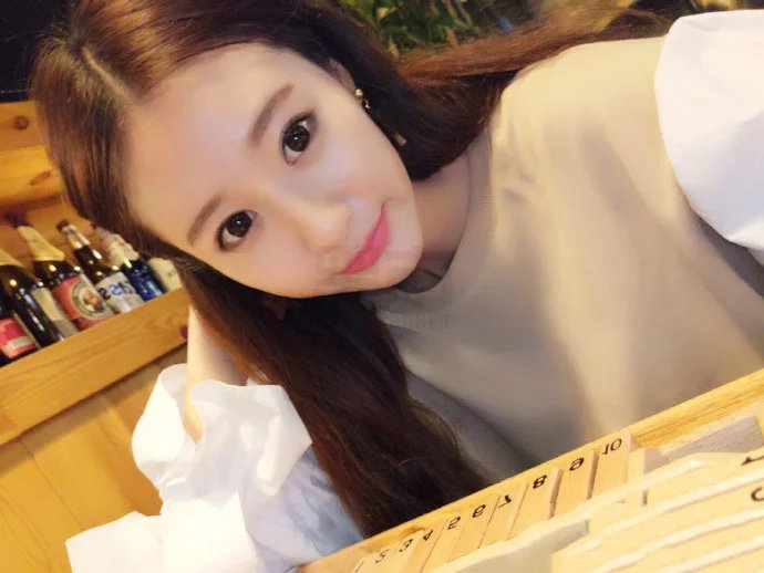 F1 843张照片+视频20微商美女自拍-4