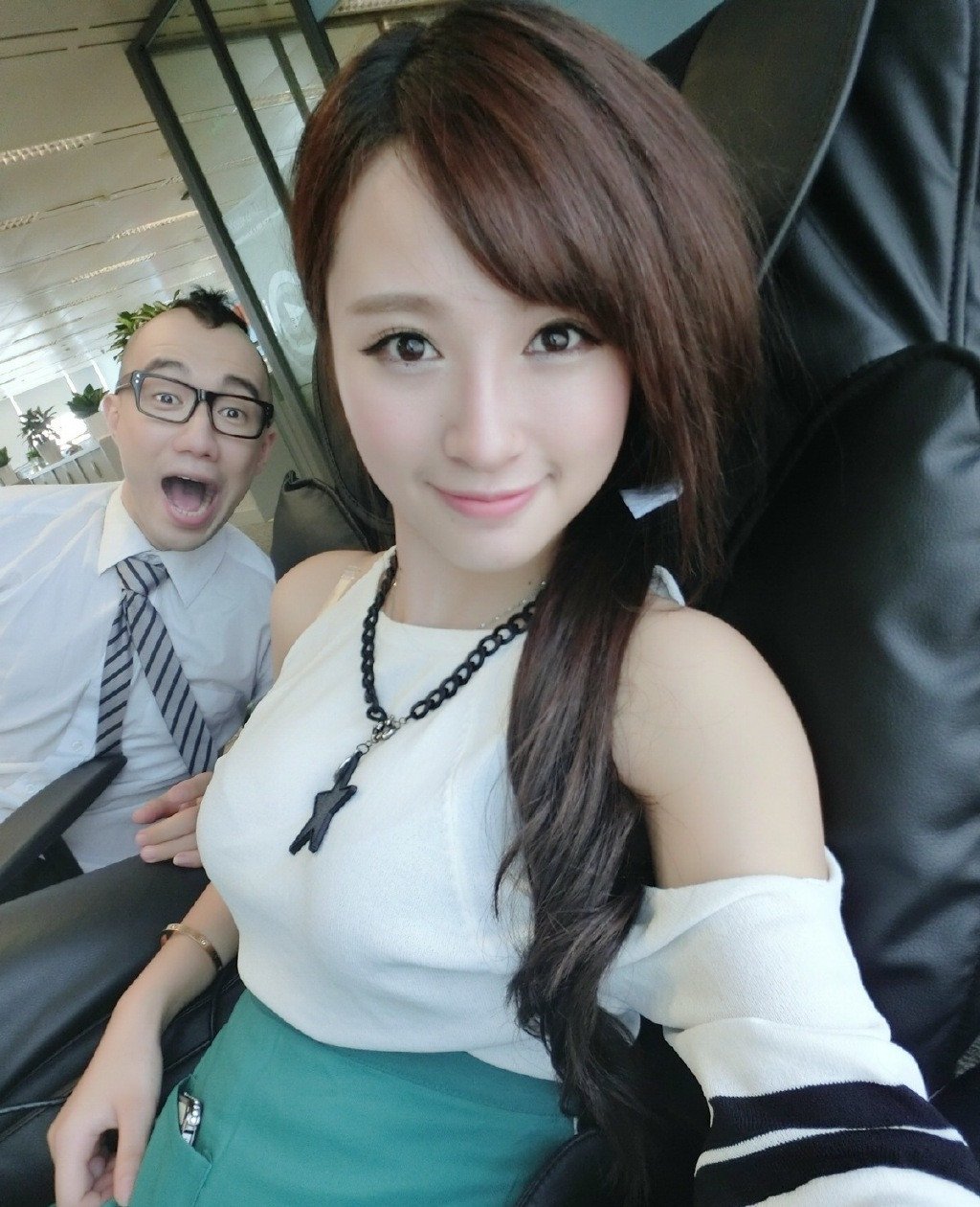 KK65_824张图+20个视频 美女一枚网恋生活照套图-9
