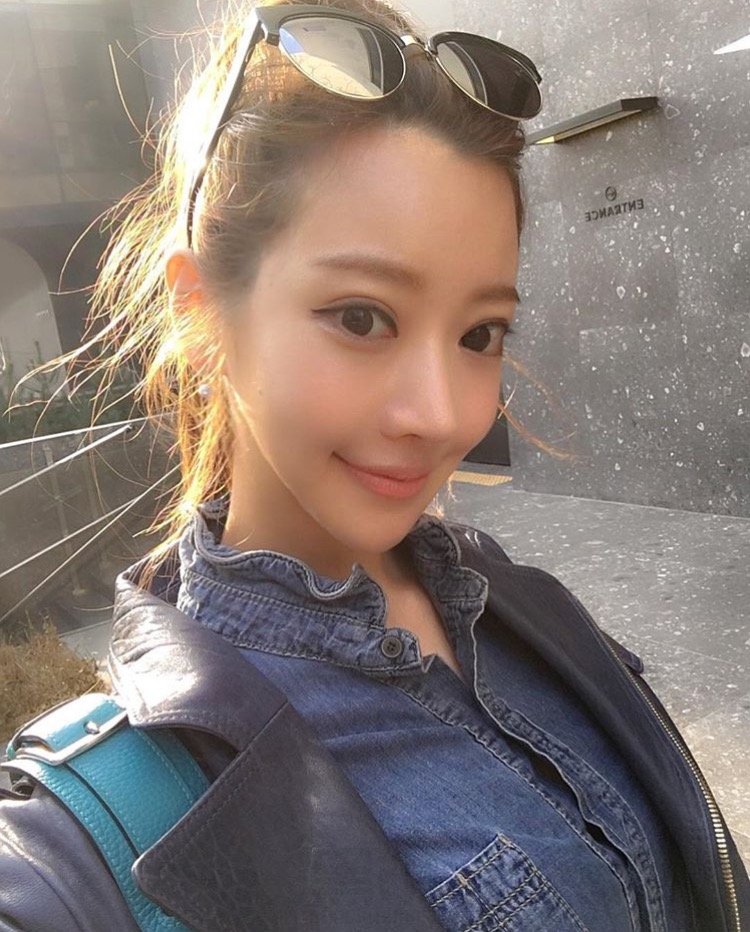 KK69_287张图+28个视频 靓丽美女生活照真实套图高清-3