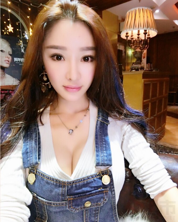 KK73_433张图+9个视频 大胸美女同一个人素材生活照-8
