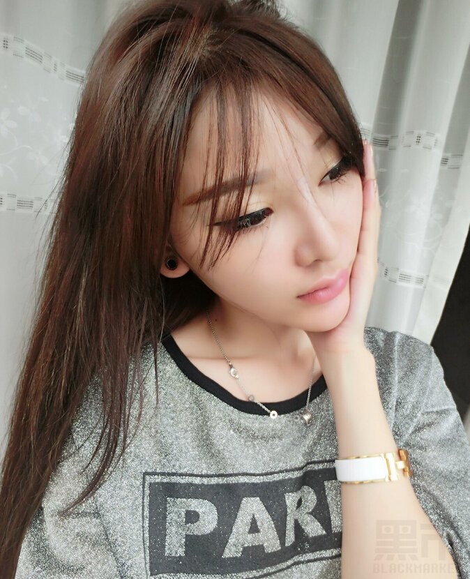 KK73_433张图+9个视频 大胸美女同一个人素材生活照-1