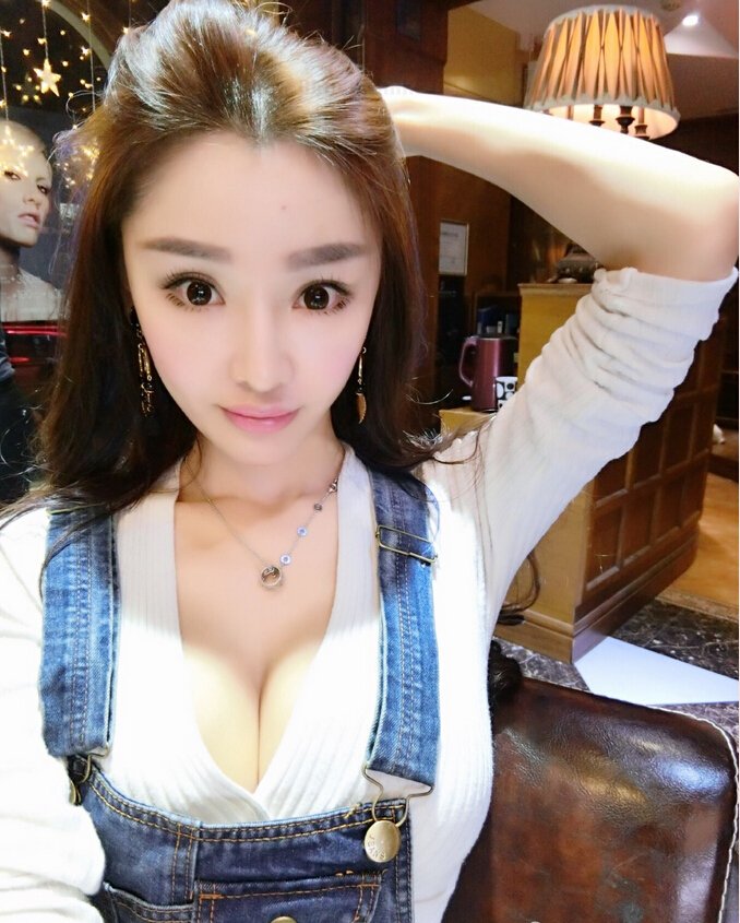 KK73_433张图+9个视频 大胸美女同一个人素材生活照-9
