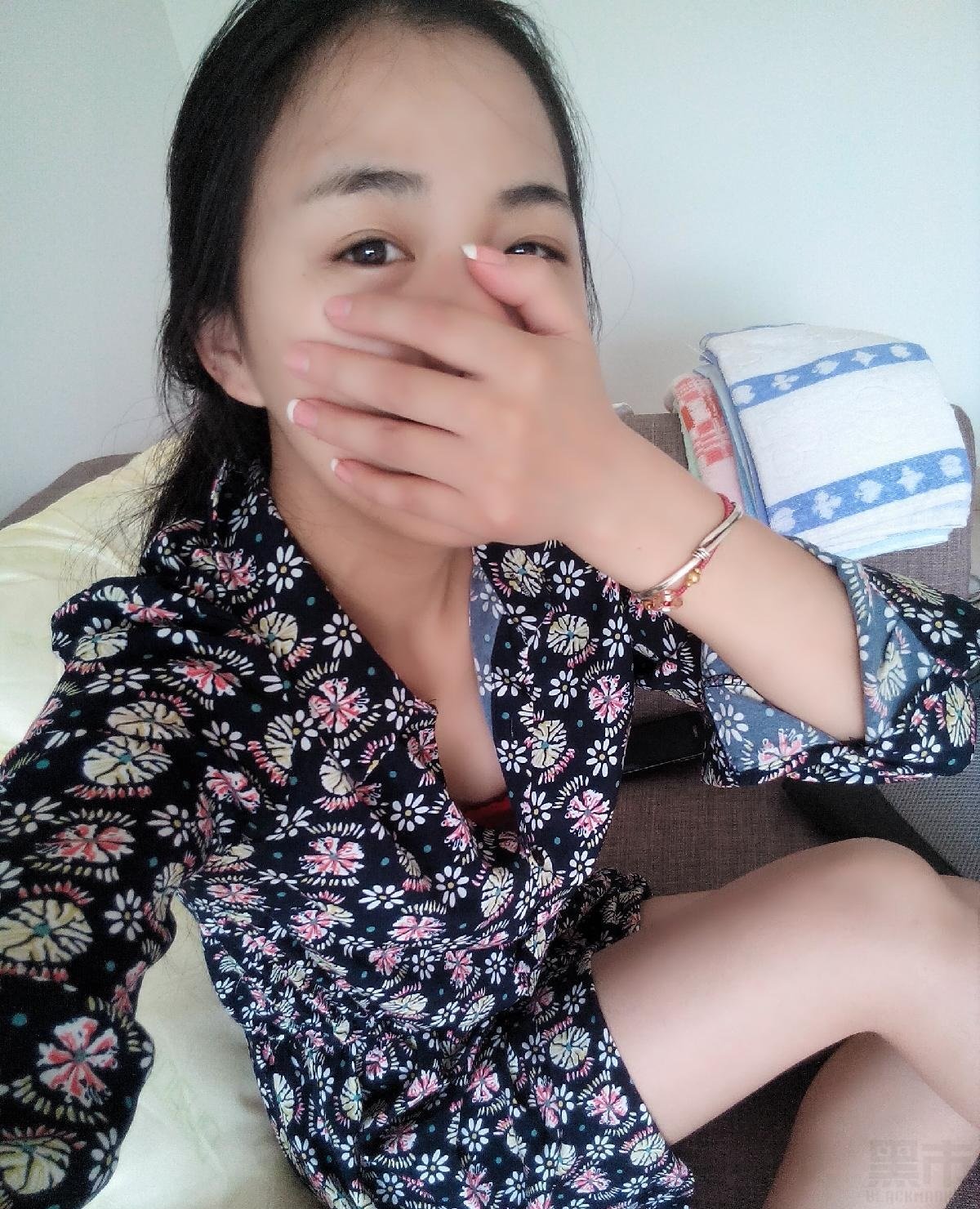 KK79_915张 真实美女生活照朋友圈微商套图-9