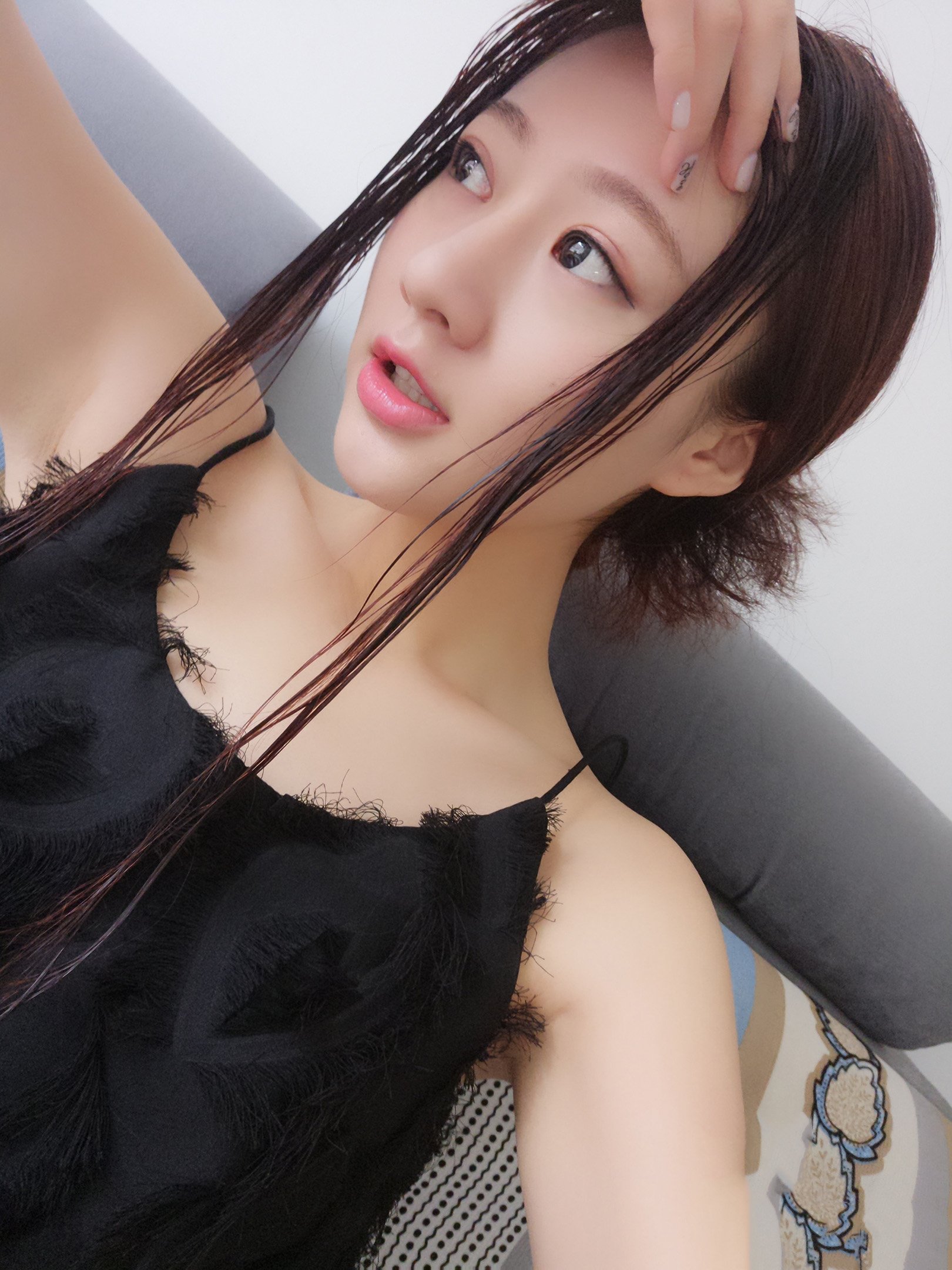 KK88 2500图+172视频 极力推荐真实可爱性感青春生活照-9