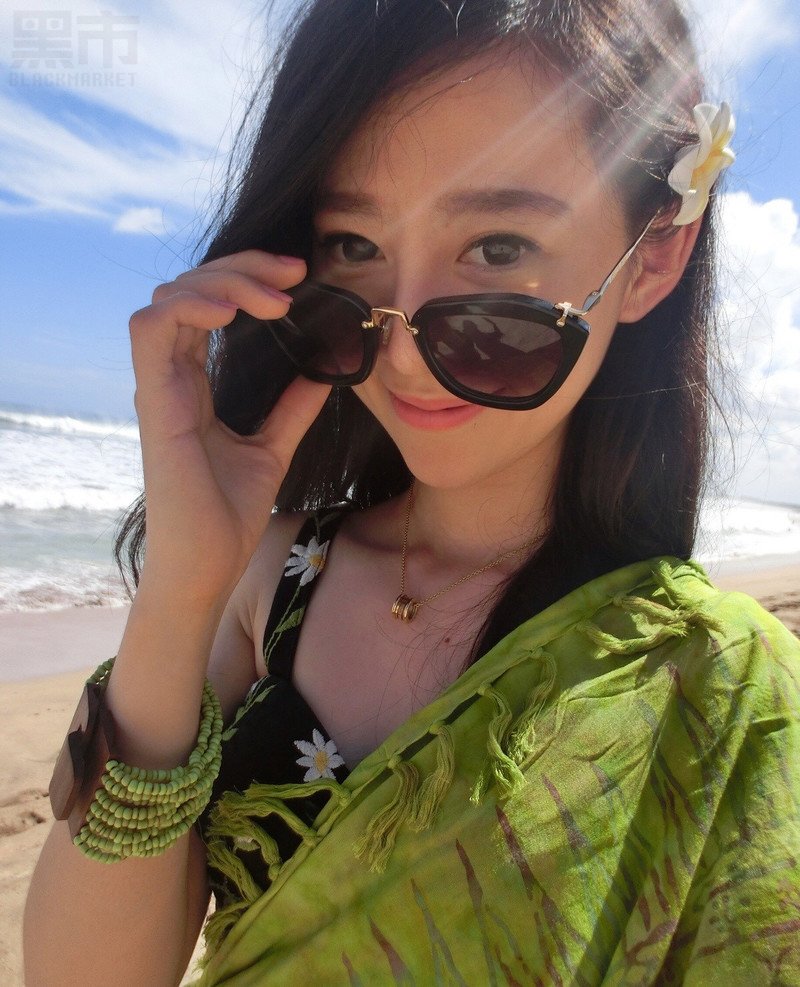 W48_女套图430照片（时尚青春健身身材好高挑长腿旅游潮流好气质网红脸白富美——素颜真实美女生活照）-5