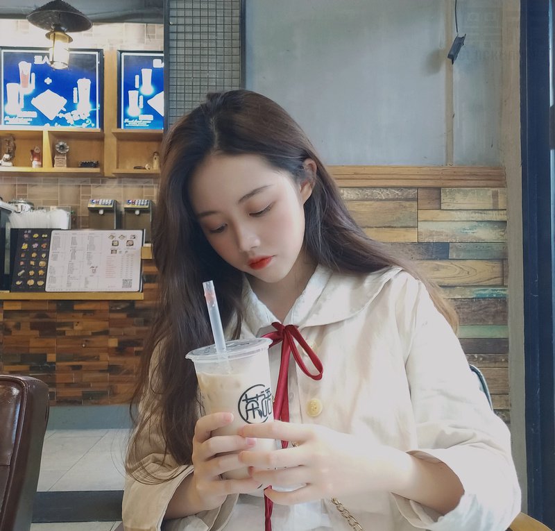 W53_女套图380照片（可爱青春清纯美少女 百变打扮时尚美女 白皙皮肤网红脸真实女神）-6