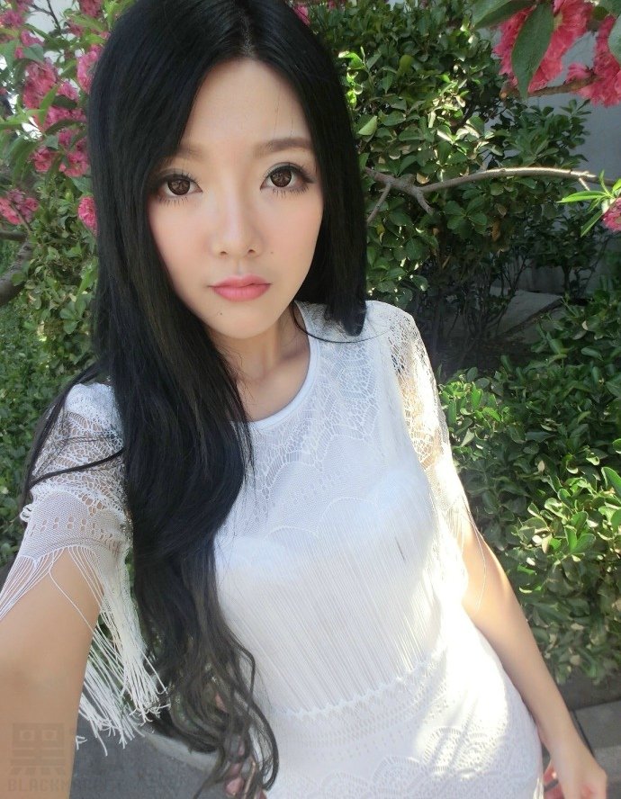 ZZ04_1868图 美腿带纹身好身材美女生活照素材套图-2