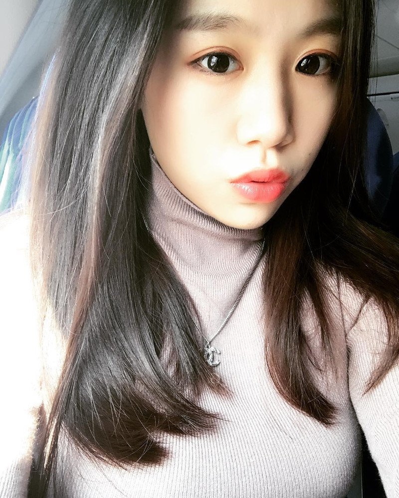 W24_女套图463照片+5视频（白富美时尚青春靓丽女神自拍生活照真实）-8