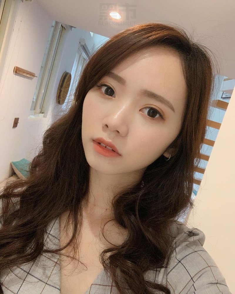 W26_女套图509照片+40视频（长腿女神美腿清纯邻家青春照素颜自拍照生活照）-5