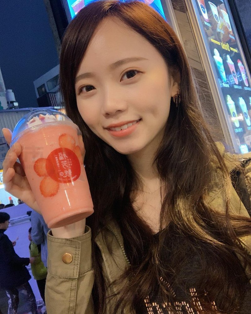 W26_女套图509照片+40视频（长腿女神美腿清纯邻家青春照素颜自拍照生活照）-3