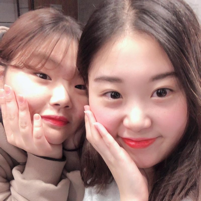 W27_女套图466照片（可爱小美女年轻活泼素颜青春清纯自拍照）-5