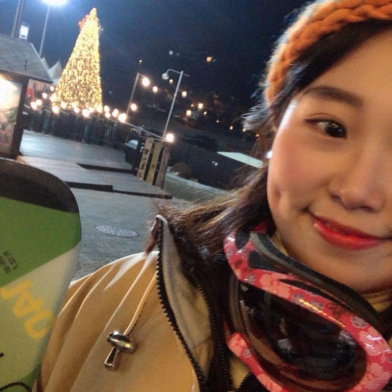 W27_女套图466照片（可爱小美女年轻活泼素颜青春清纯自拍照）-6