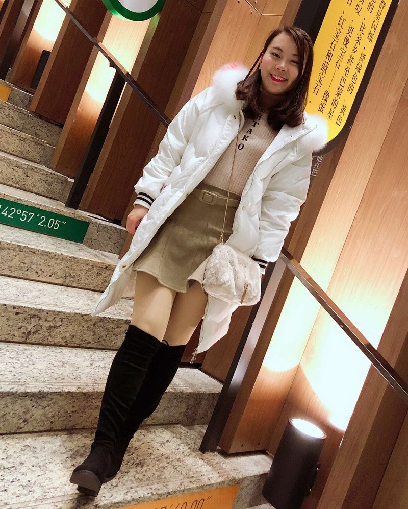 W28_女套图720照片+39视频（邻家小美女活泼真实素颜青春小女生生活照自拍照）-15