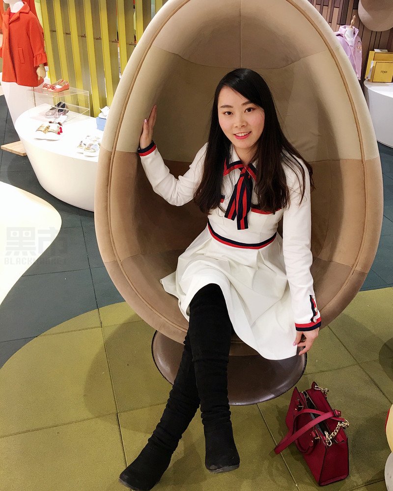 W28_女套图720照片+39视频（邻家小美女活泼真实素颜青春小女生生活照自拍照）-11