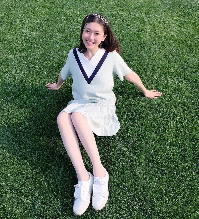 W30_女套图642照片+106视频（百变时尚达人网红气质网恋女神形象照生活照）-2