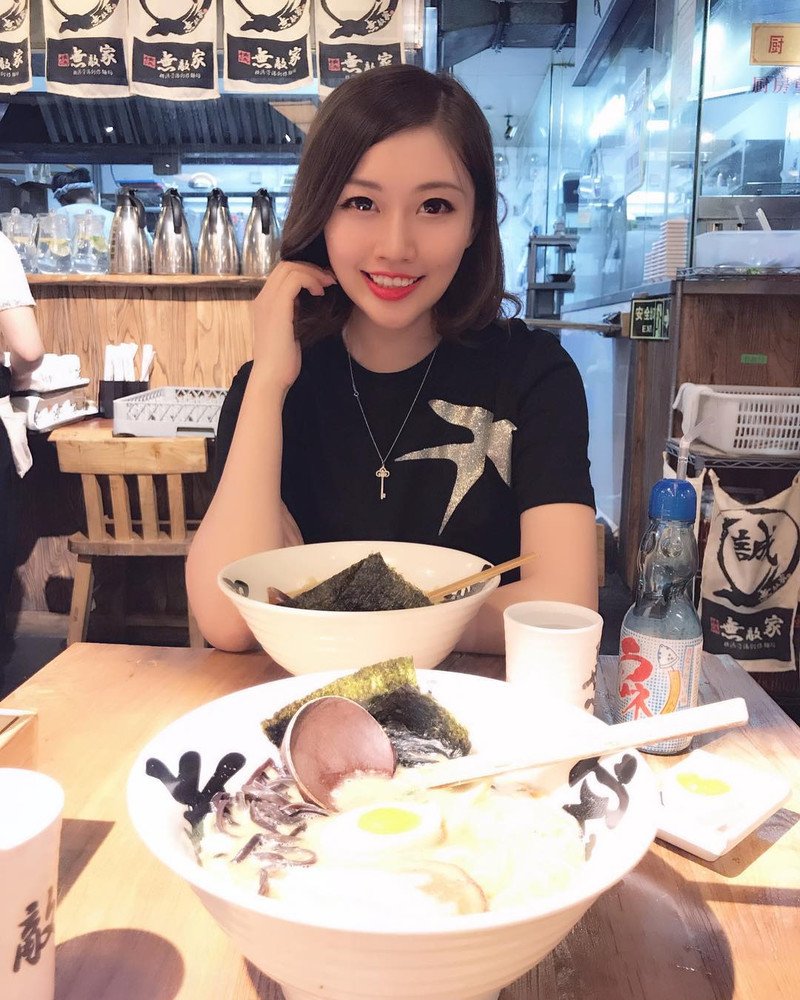 W30_女套图642照片+106视频（百变时尚达人网红气质网恋女神形象照生活照）-7