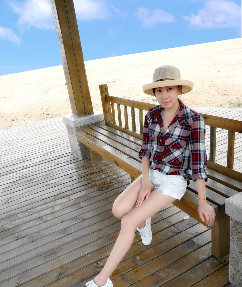 W32_女套图555照片+1视频（多腿照时尚性感诱惑可爱美腿丝袜—美女微信朋友圈整套一个人生活照）-1
