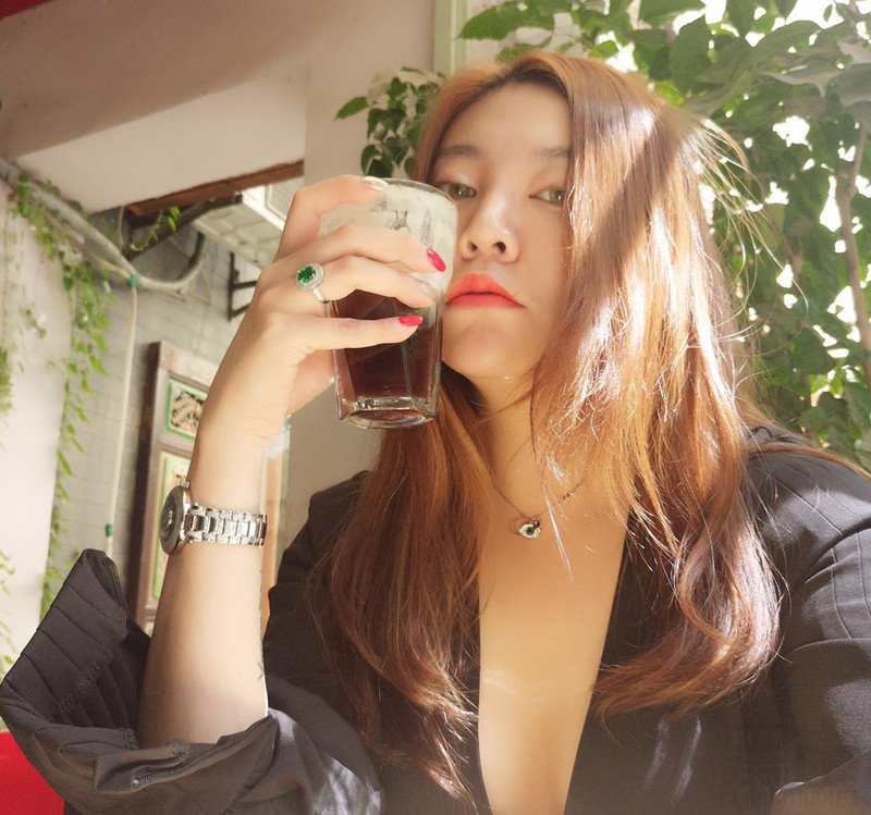 W33_女套图230照片+9视频（时尚性感网红脸）-15