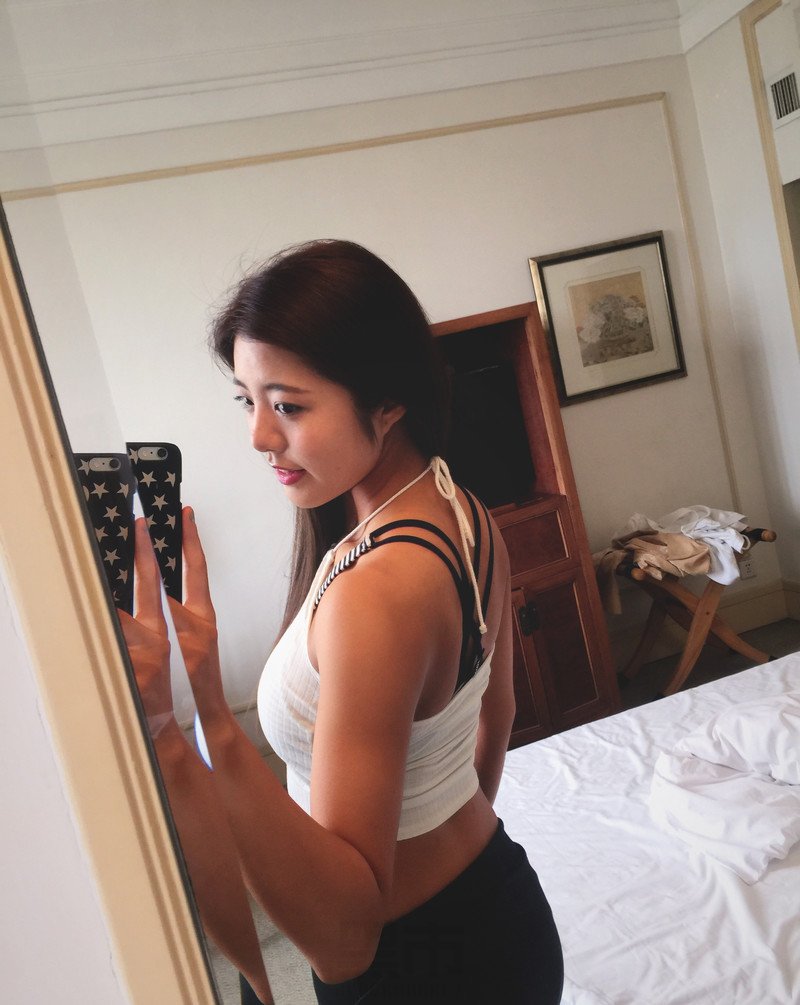 W36_女套图1015照片+11视频（健身好身材靓女邻家女孩青春清纯活泼时尚旅游白富美——美女生活照片头像素颜）-6
