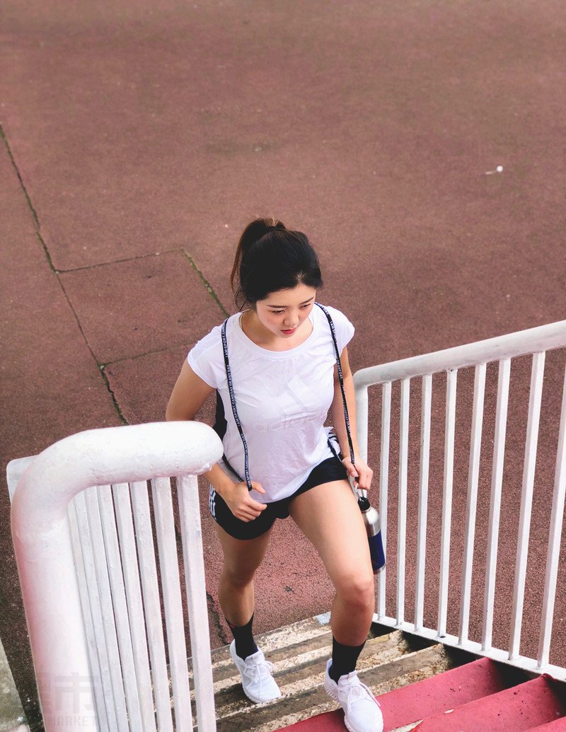 W36_女套图1015照片+11视频（健身好身材靓女邻家女孩青春清纯活泼时尚旅游白富美——美女生活照片头像素颜）-14