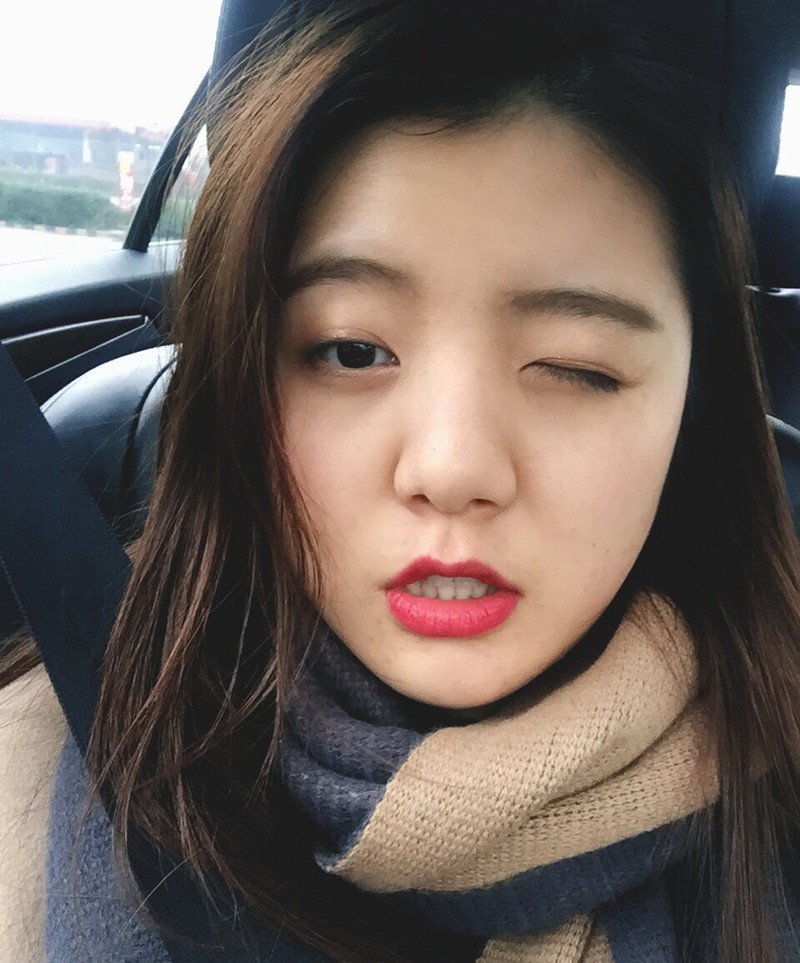 W36_女套图1015照片+11视频（健身好身材靓女邻家女孩青春清纯活泼时尚旅游白富美——美女生活照片头像素颜）-2