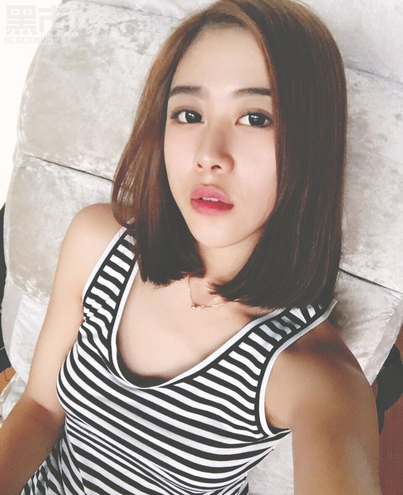 W38_女套图662照片+9视频（白富美靓丽时尚网红青春精致多造型——美女生活照片集锦）-9
