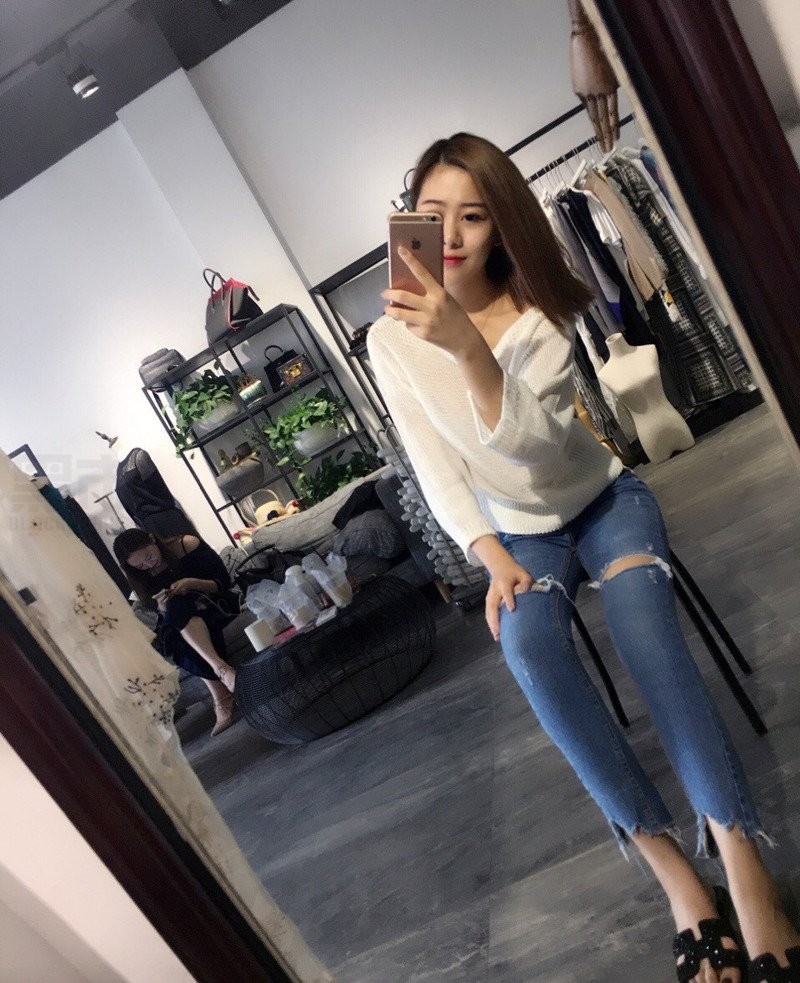 W38_女套图662照片+9视频（白富美靓丽时尚网红青春精致多造型——美女生活照片集锦）-8