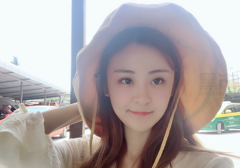 W39_女套图220照片（可爱青春清纯少女白富美旅游——美女生活照片头像组图）-15