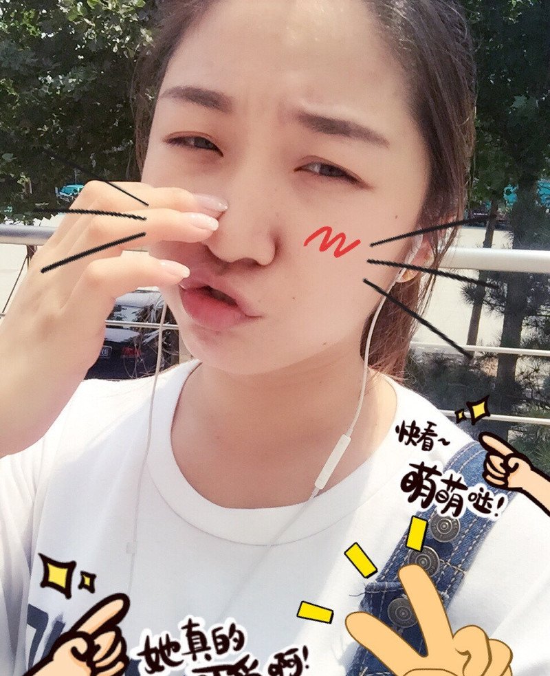 W40_女套图1371照片+30视频（可爱萌妹青春活泼旅游时尚网红脸——美女生活组图同一个人）-4