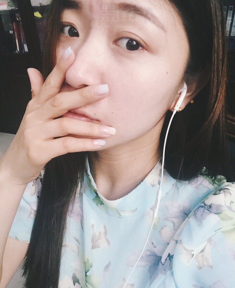 W40_女套图1371照片+30视频（可爱萌妹青春活泼旅游时尚网红脸——美女生活组图同一个人）-2