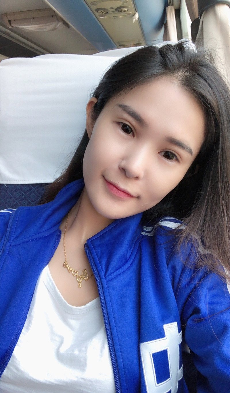 W43_女套图537照片+3视频（时尚潮流百变网恋图网红传统旅游时尚瓜子脸白富美——美女朋友圈一组照片）-8