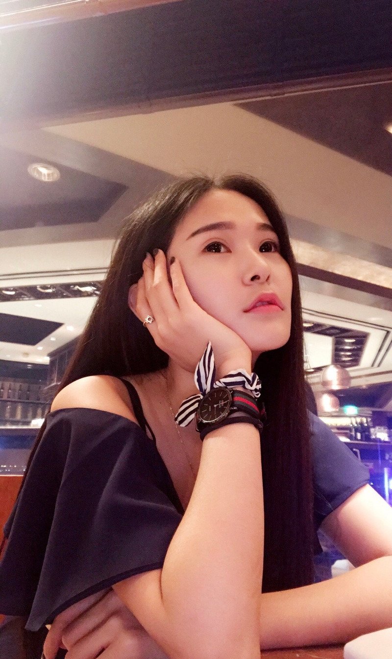 W43_女套图537照片+3视频（时尚潮流百变网恋图网红传统旅游时尚瓜子脸白富美——美女朋友圈一组照片）-5