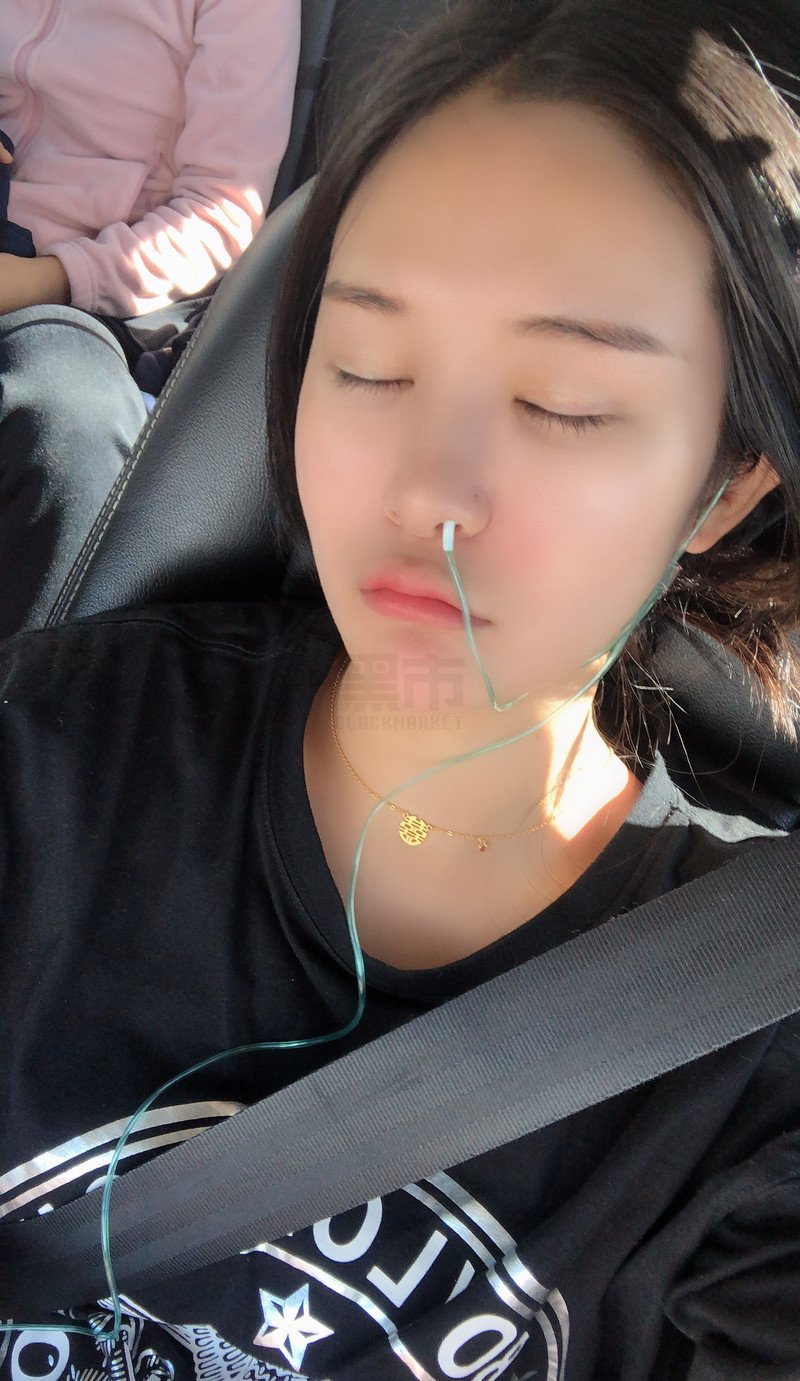 W43_女套图537照片+3视频（时尚潮流百变网恋图网红传统旅游时尚瓜子脸白富美——美女朋友圈一组照片）-13