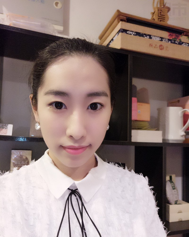 W44_女套图210照片+4视频（带娃少妇传统精致美女大家闺秀文韵气质佳弹古筝旅游时尚——美女真实微信头像）-4