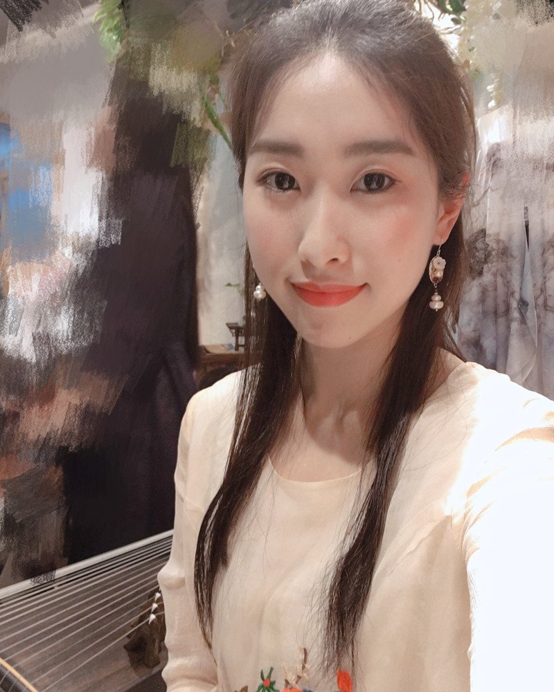 W44_女套图210照片+4视频（带娃少妇传统精致美女大家闺秀文韵气质佳弹古筝旅游时尚——美女真实微信头像）-7