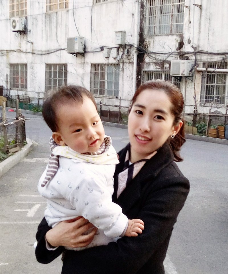W44_女套图210照片+4视频（带娃少妇传统精致美女大家闺秀文韵气质佳弹古筝旅游时尚——美女真实微信头像）-5