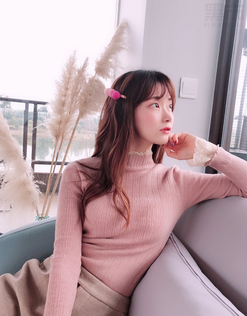 W64_女套图774照片+79视频（粉色公主美少女自拍照 白富美）-5