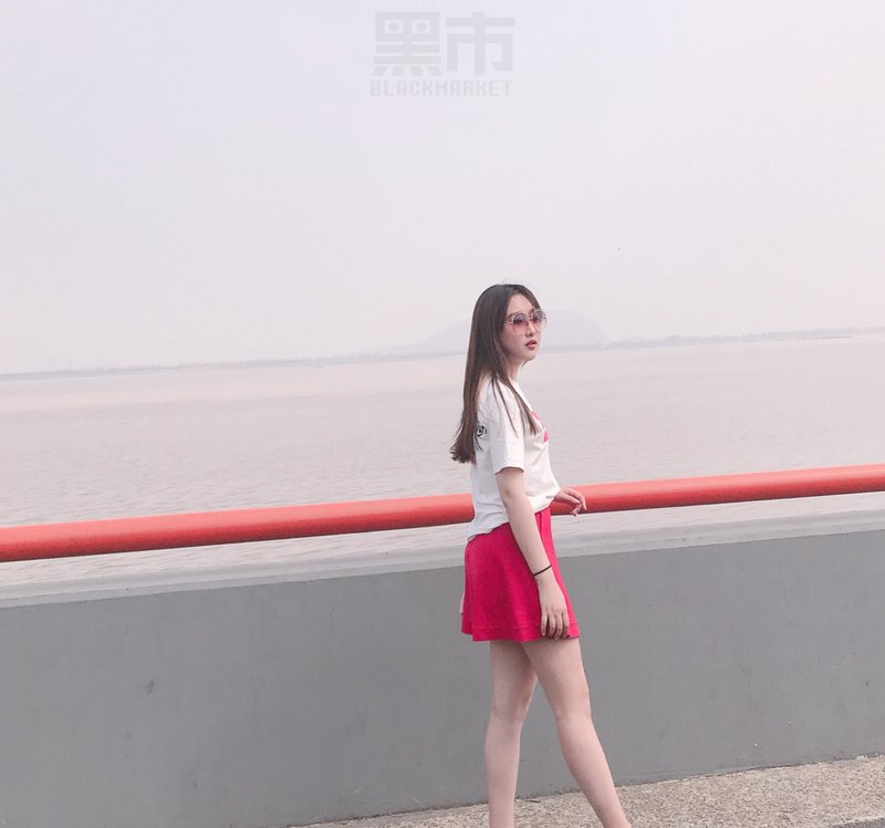 W68_女套图500照片+12视频（长腿青春美女 优秀学生女神主持人）-14