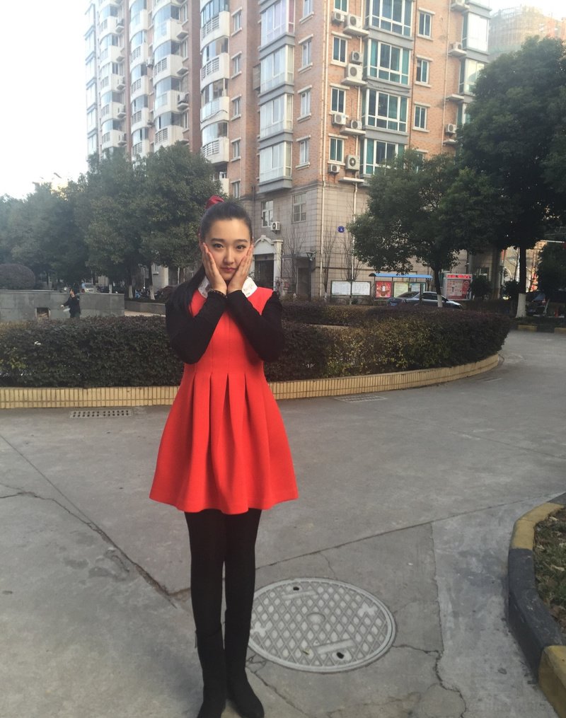 W68_女套图500照片+12视频（长腿青春美女 优秀学生女神主持人）-8