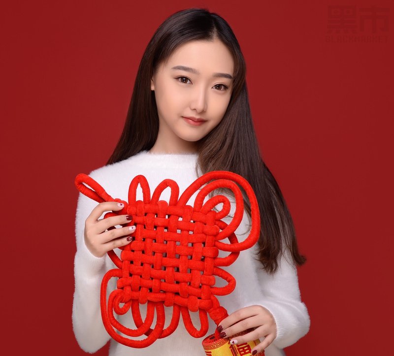 W68_女套图500照片+12视频（长腿青春美女 优秀学生女神主持人）-1