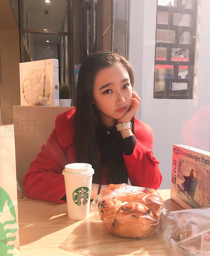 W68_女套图500照片+12视频（长腿青春美女 优秀学生女神主持人）-9