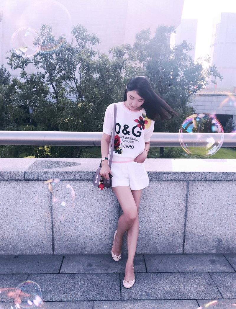 W71_女套图635照片+64视频（网红脸气质高冷白富美 有在车里照片）-13