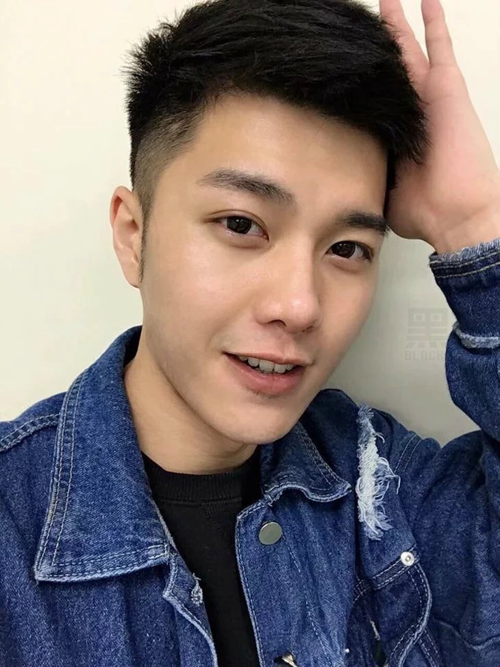 E56 263张 男神帅哥生活照套图-2