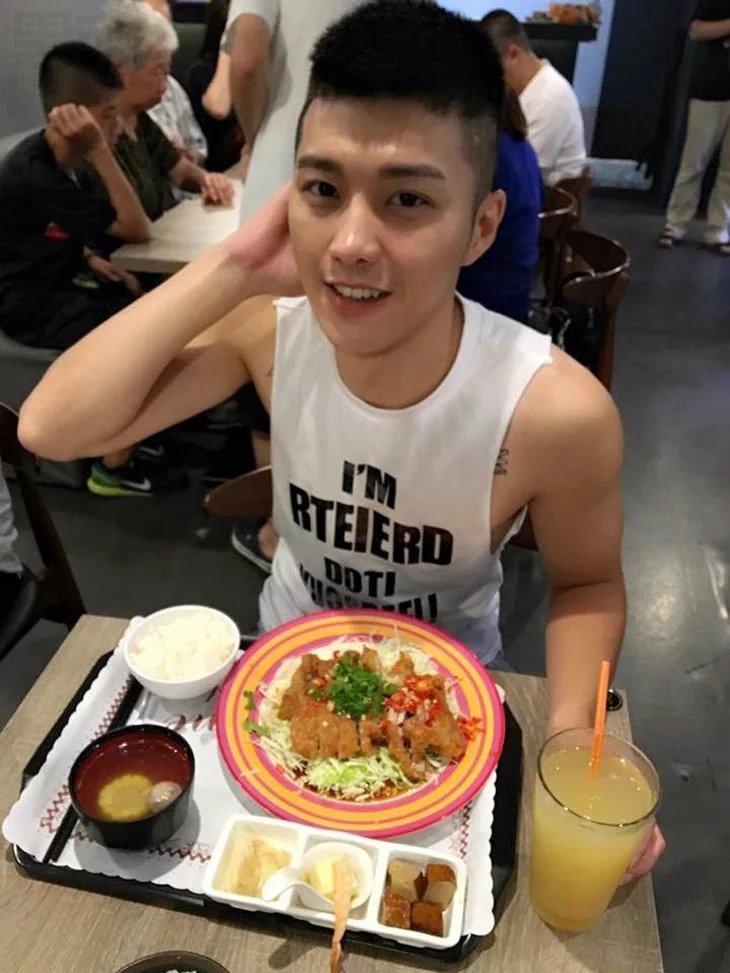 E56 263张 男神帅哥生活照套图-5