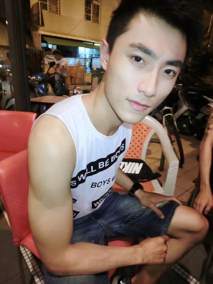 M12 195张 帅哥照片生活照男士套图-4