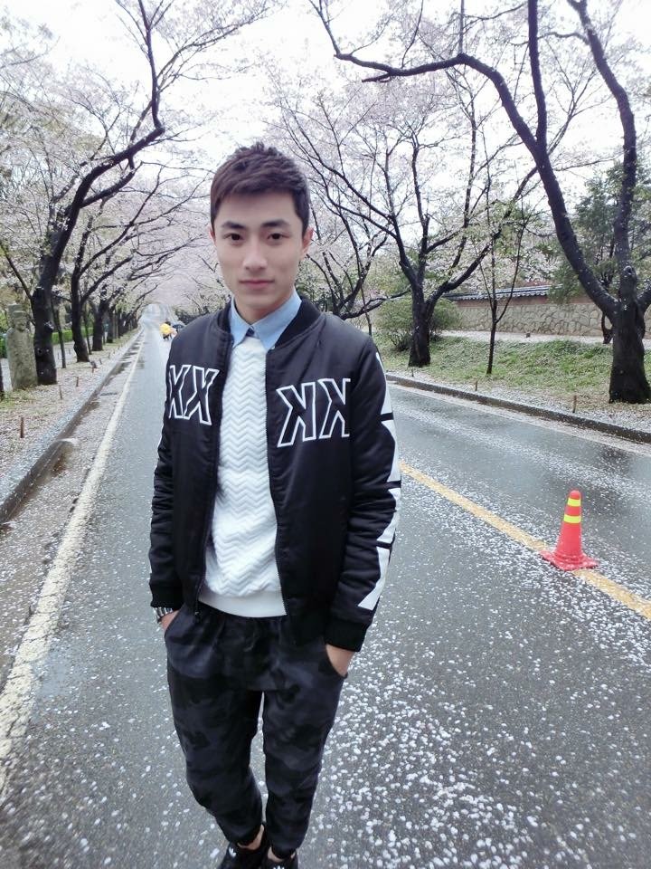 M12 195张 帅哥照片生活照男士套图-7