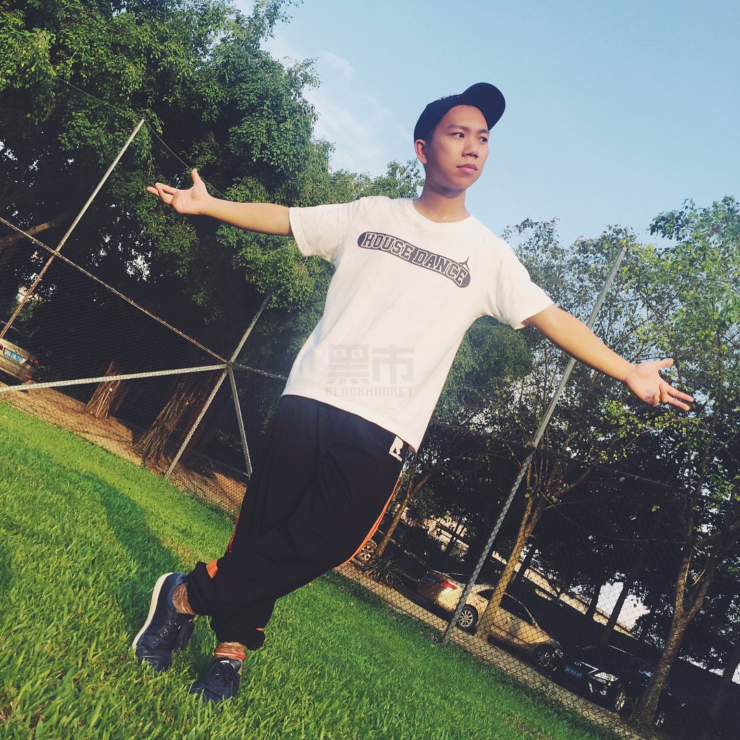 M05男图905照片+32视频（帅哥小眼睛男神跳舞达人小青年活泼时尚小年轻）-2