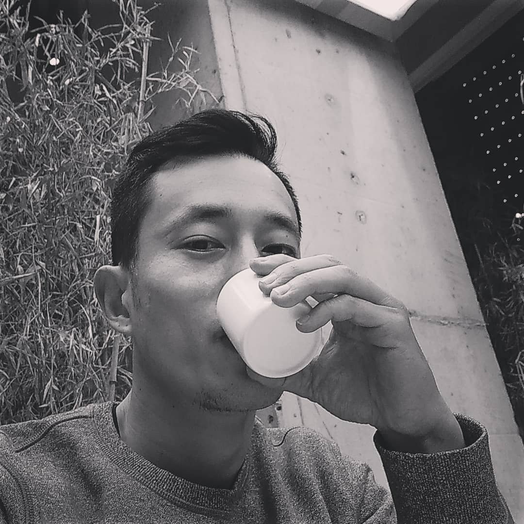 M11男图243照片+5视频（好身材帅哥男神真实有酒窝男士同一个人）-15